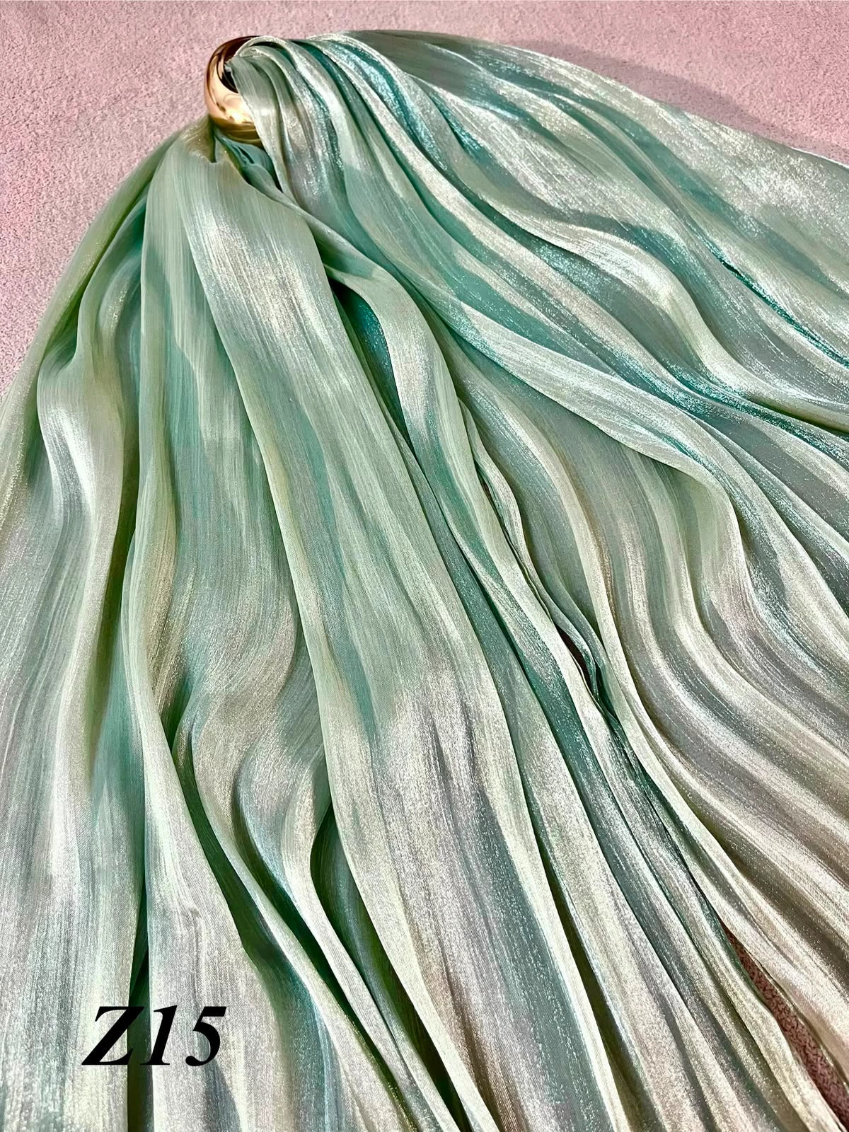 green Organza z15