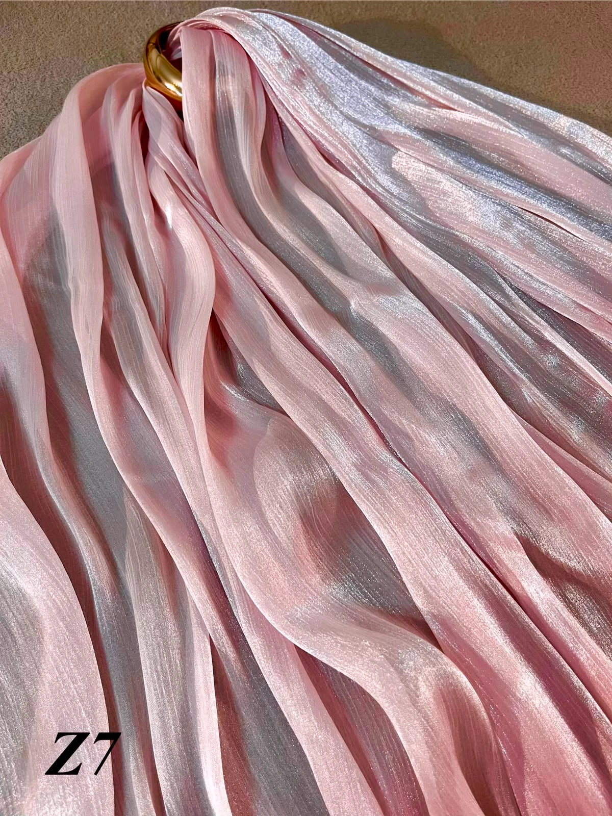 Soft Pink  Organza z7